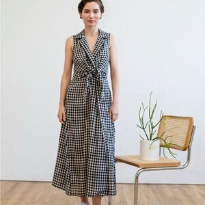 Black and White Sleeveless Maxi Wrap Dress